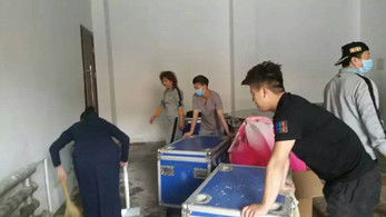 省雜技團(tuán)開(kāi)展“勞動(dòng)最光榮”系列活動(dòng)