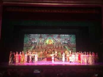 僑鄉(xiāng)舞起“東方《天鵝湖》”——中國經典舞劇《絲路花雨》驚艷美麗江門