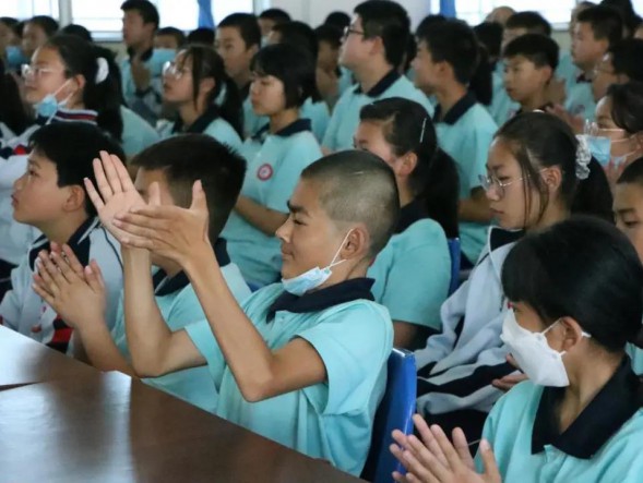 弘揚優(yōu)秀文化，傳承戲曲藝術(shù)——甘肅演藝集團(tuán)敦煌藝術(shù)團(tuán)走進(jìn)蘭州中小學(xué)