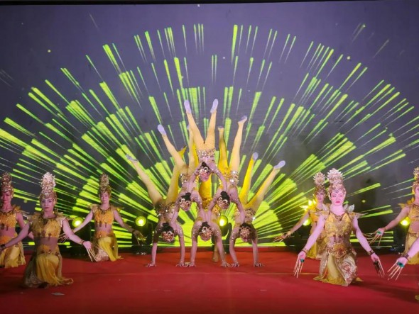 甘肅省脫貧攻堅(jiān)“精品劇目”市州巡演武威專場惠民演出活動走進(jìn)涼州區(qū)