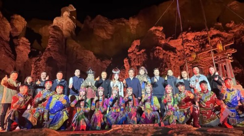 陳其銀一行調(diào)研文旅演出項(xiàng)目《阿蘭拉格達(dá)》